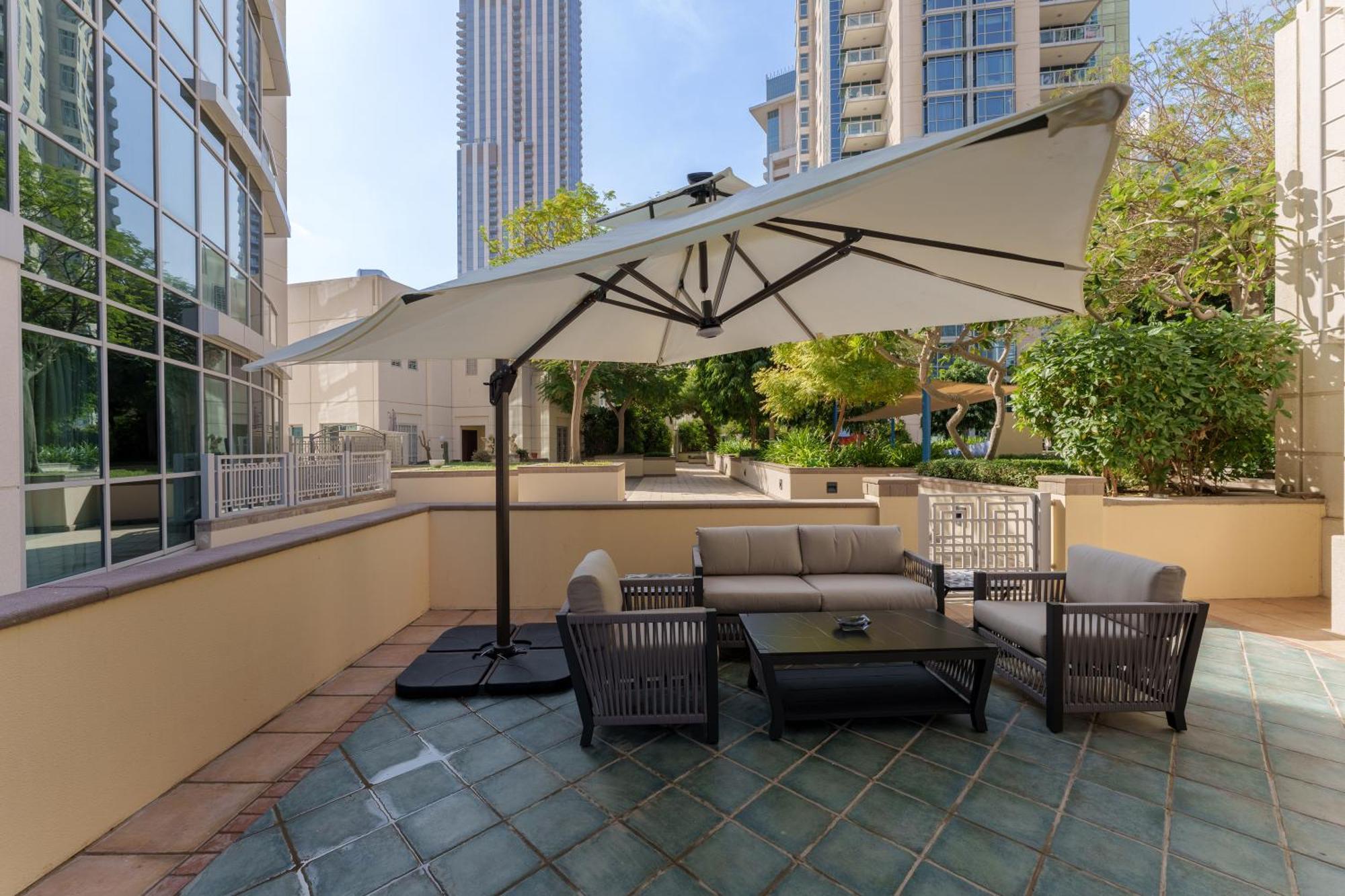 Maison Privee - Exclusive Duplex With Panoramic Terrace Overlooking Burj Khalifa Apartment Dubai