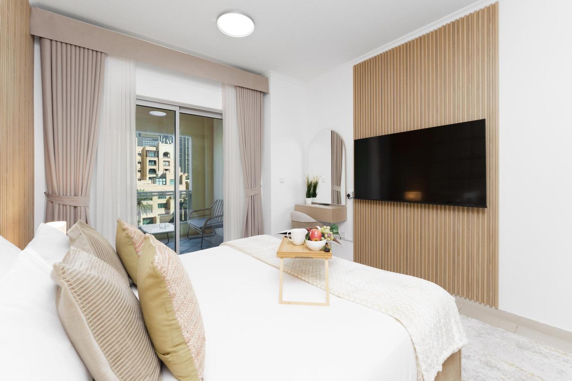 Maison Privee - Exclusive Duplex With Panoramic Terrace Overlooking Burj Khalifa Apartment